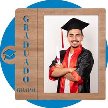 Cargar imagen en el visor de la galería, Portarretrato Graduado Guapo
